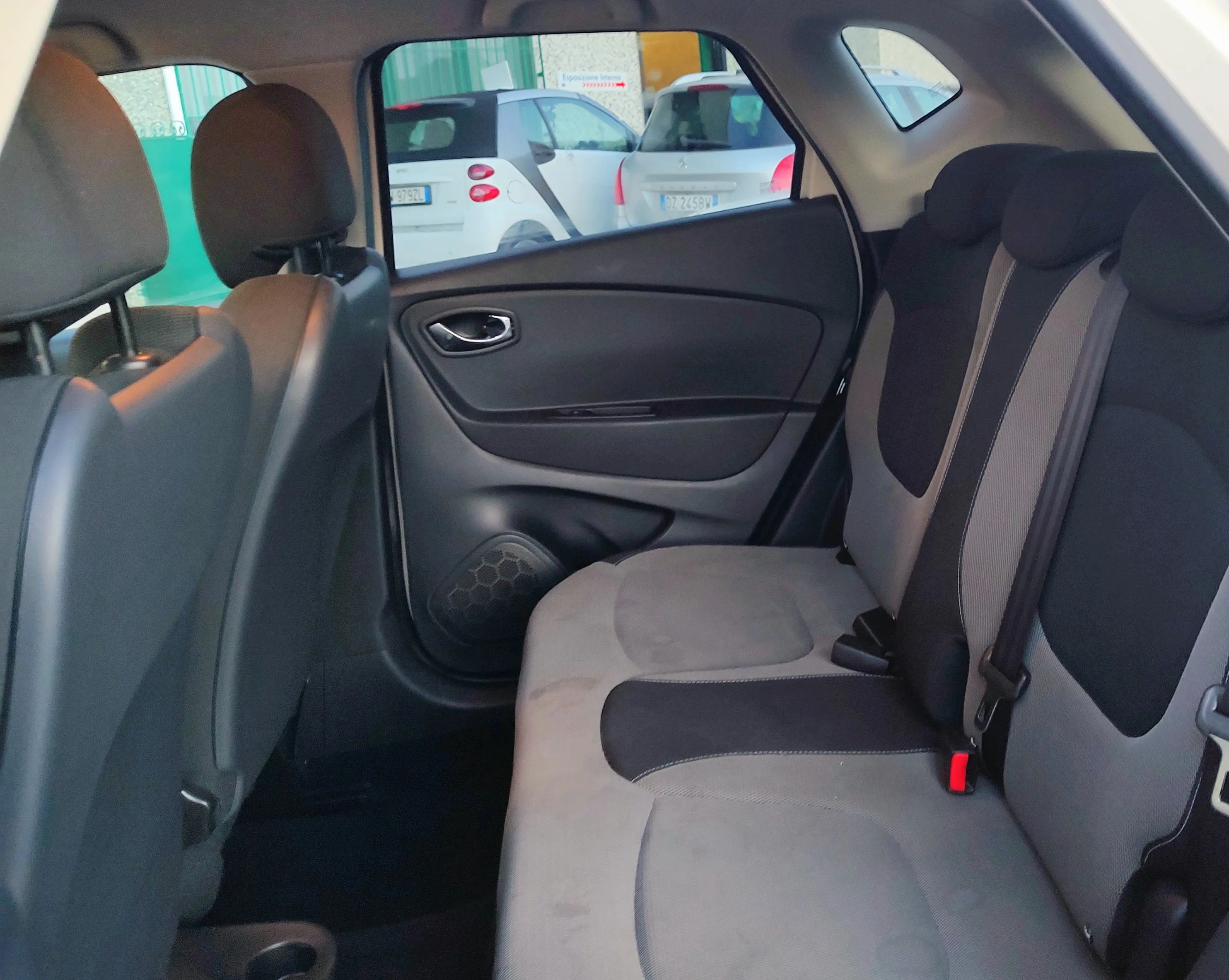 Renault Captur 0.9 tce energy R-Link s&s 90cv 2014 — foto 10