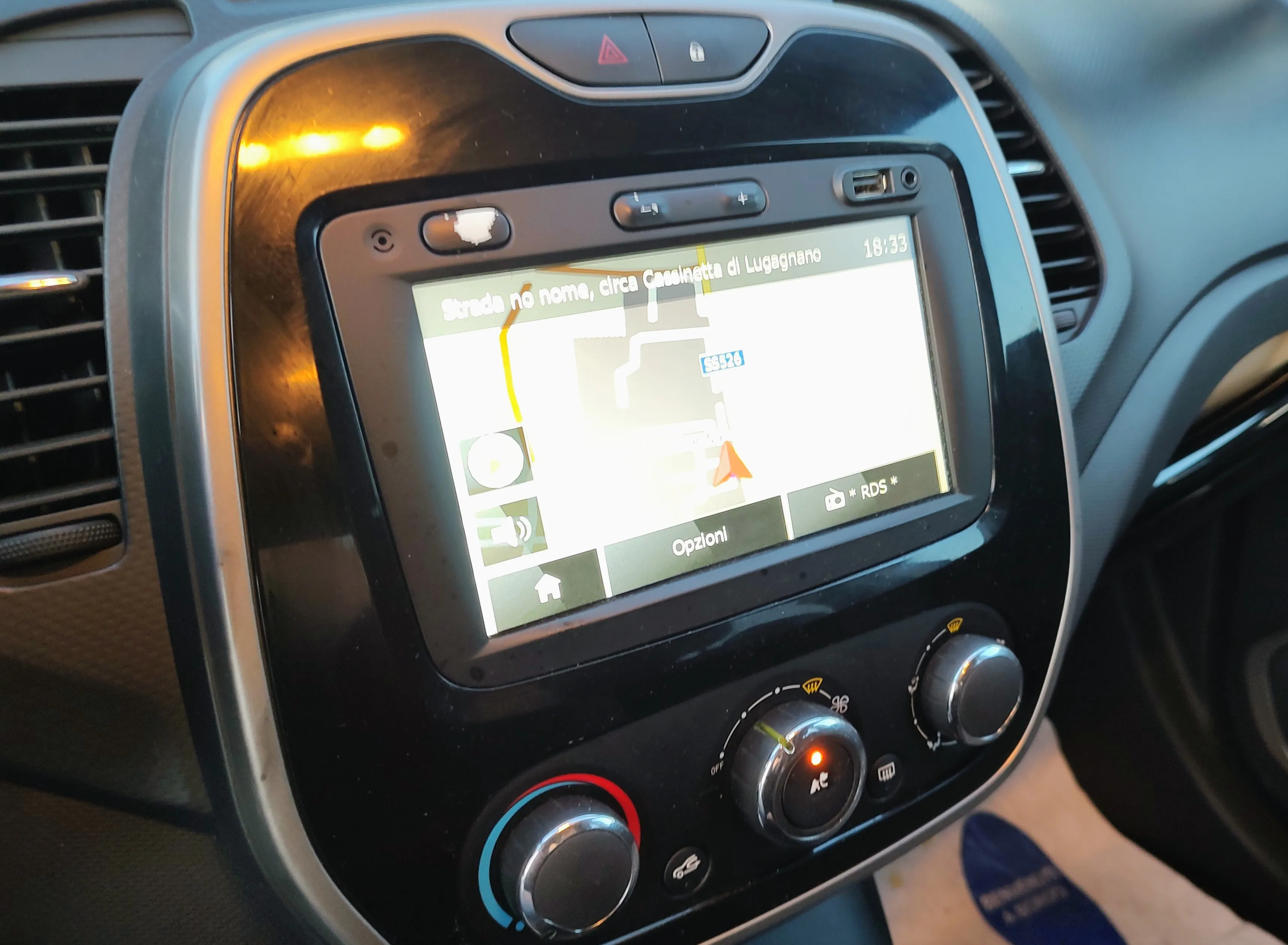 Renault Captur 0.9 tce energy R-Link s&s 90cv 2014 — foto 12