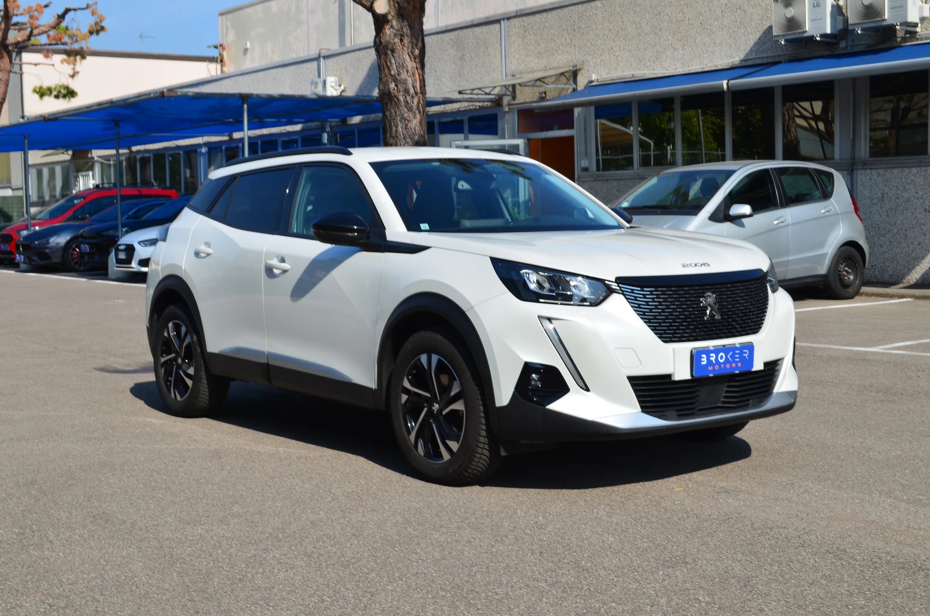 Peugeot 2008 1.2 puretech Allure Pack s&s 130cv 2022 — foto 3