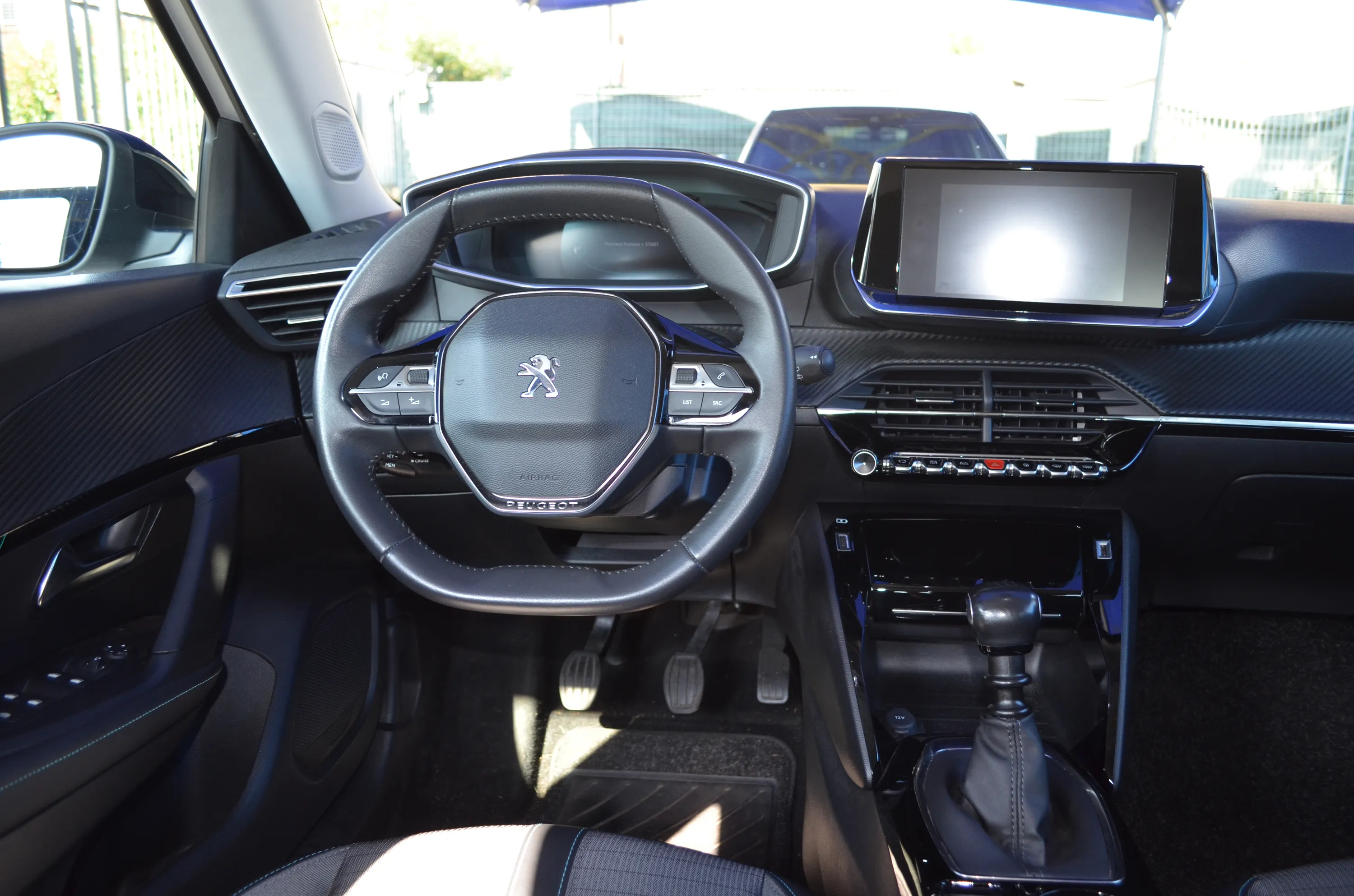 Peugeot 2008 1.2 puretech Allure Pack s&s 130cv 2022 — foto 10