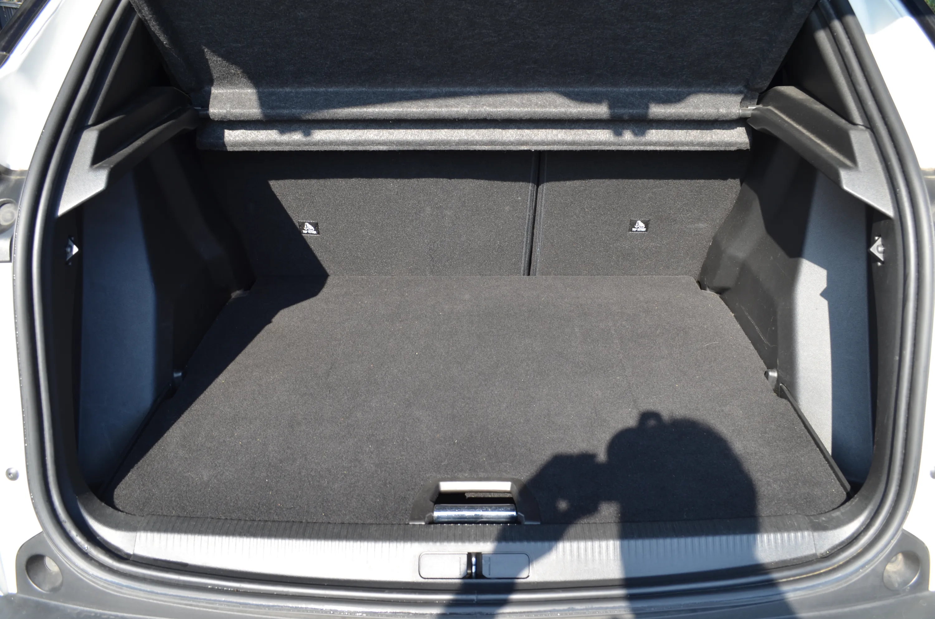 Peugeot 2008 1.2 puretech Allure Pack s&s 130cv 2022 — foto 29