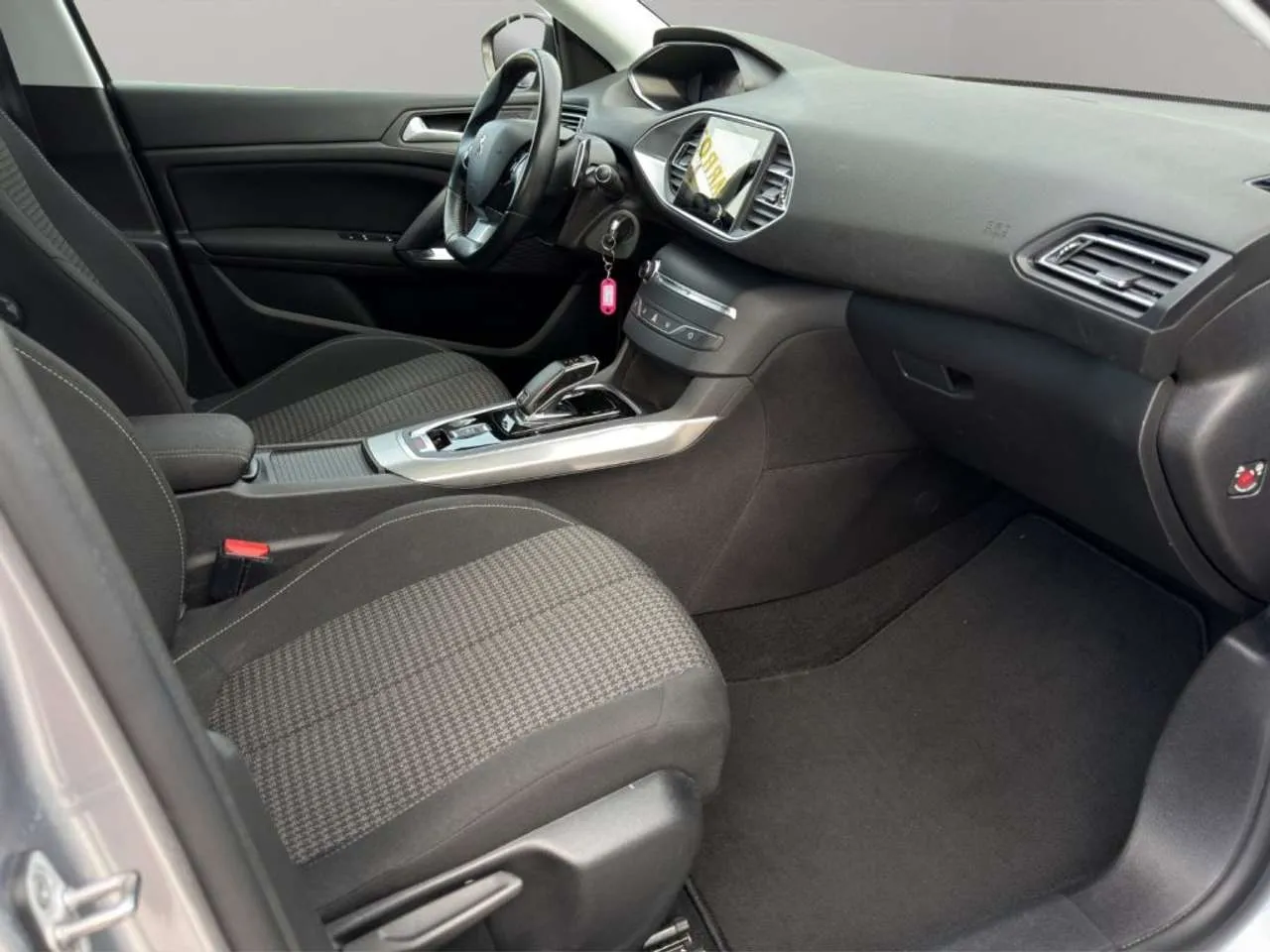 Peugeot 308 1.5 130CV AUTOMATICO 2021 — foto 9