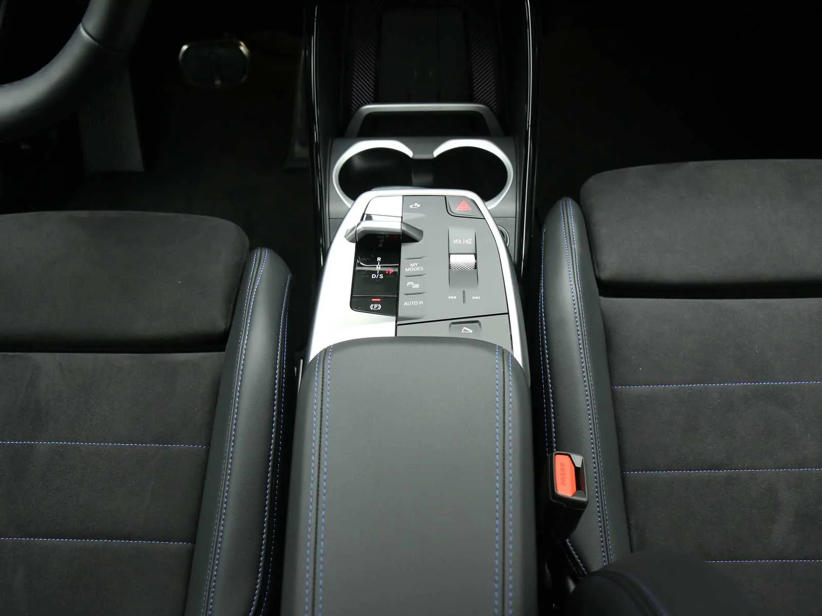 BMW X1 xdrive20d mhev 48V MSport auto 2026 — foto 30
