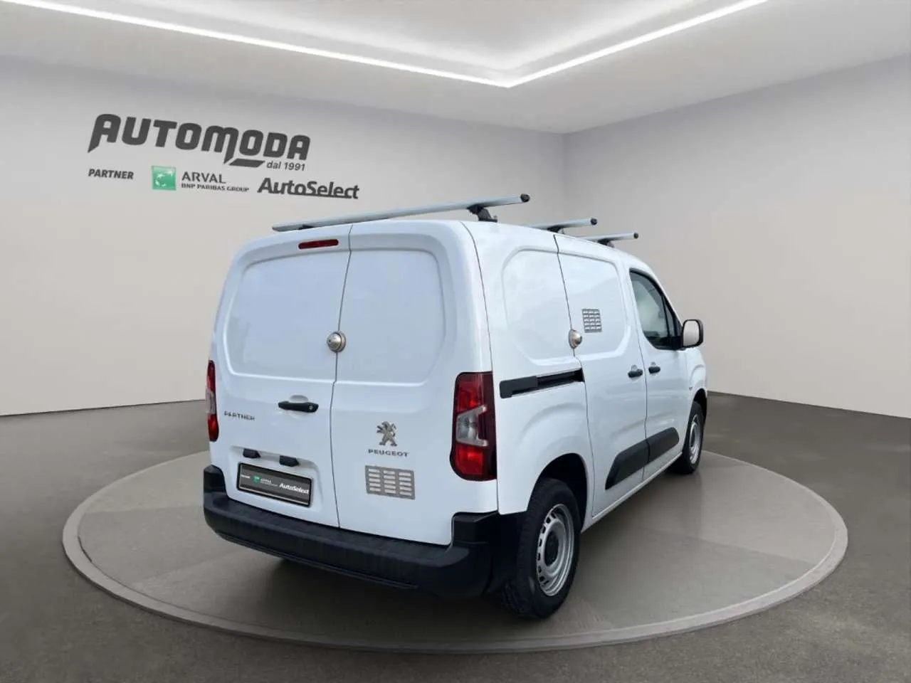 PEUGEOT Partner 1.5HDi 100CV Premium ALLESTITO 2021 — foto 4