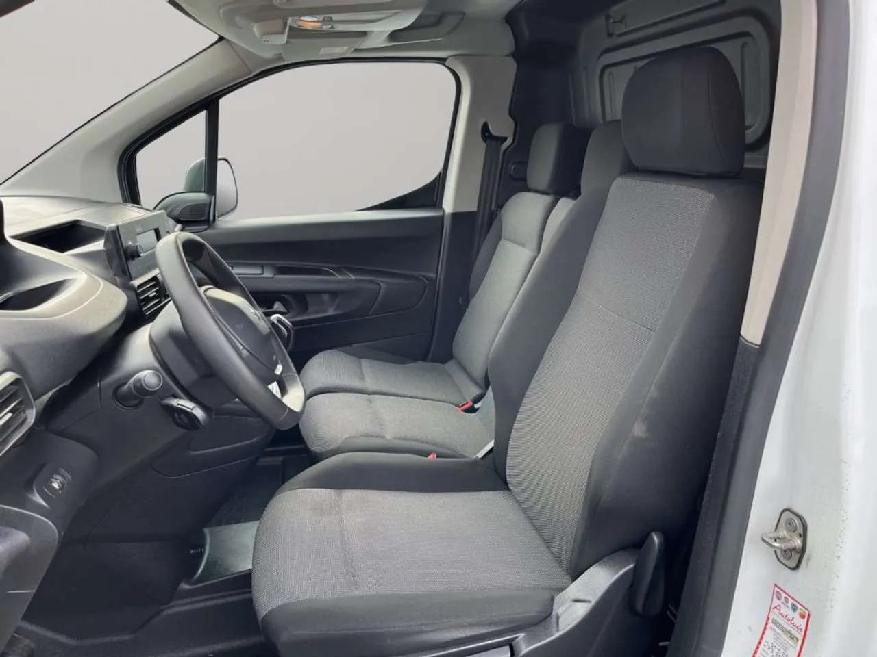 PEUGEOT Partner 1.5HDi 100CV Premium ALLESTITO 2021 — foto 7