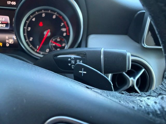 Mercedes GLA 180 Premium auto 2018 — foto 14