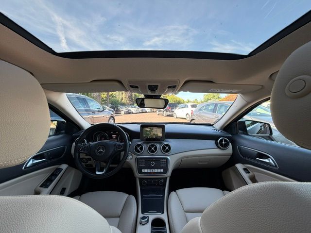 Mercedes GLA 180 Premium auto 2018 — foto 16