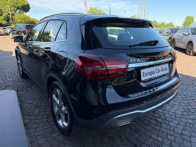 Mercedes GLA 180 Premium auto 2018 — foto 6