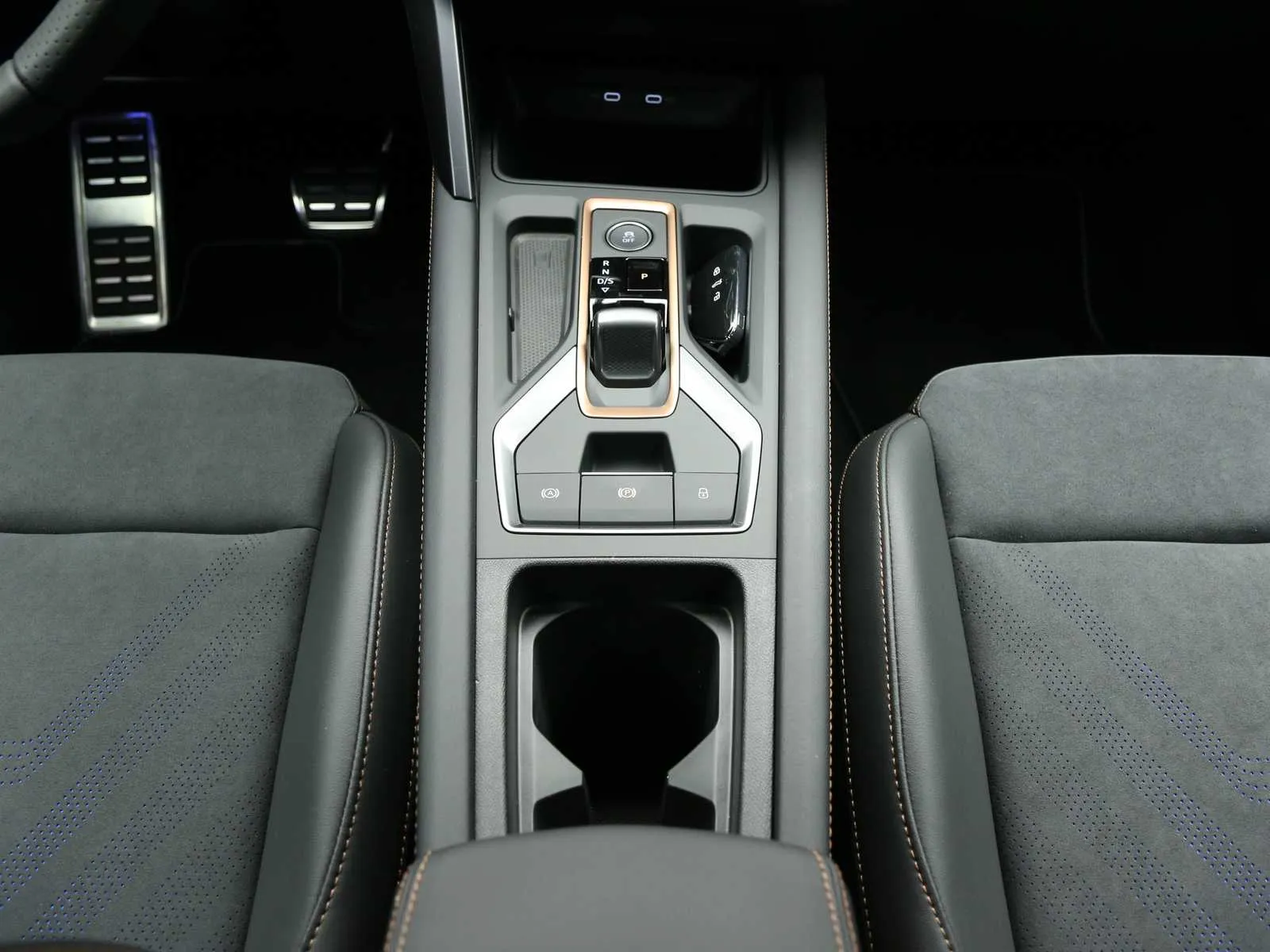 Cupra Formentor 1.5 hybrid 150cv dsg 2026 — foto 19