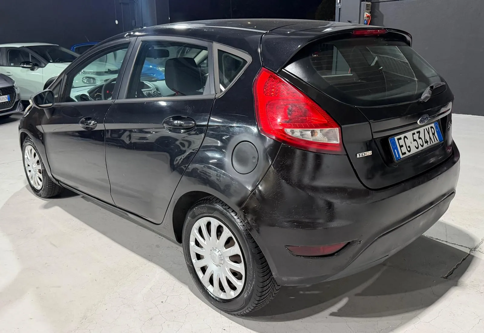 Ford Diesel Neopatentati 5 Posti 2011 — foto 4