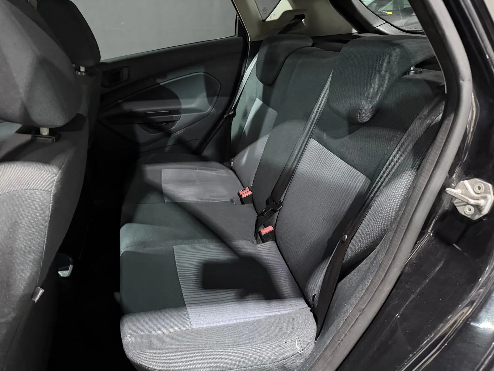 Ford Diesel Neopatentati 5 Posti 2011 — foto 11