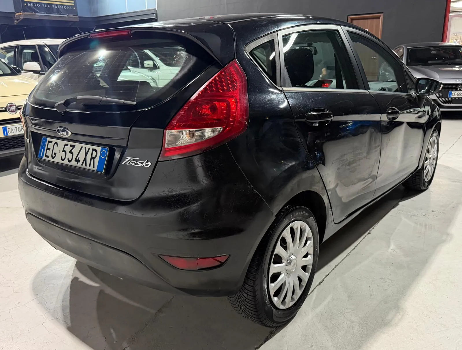Ford Diesel Neopatentati 5 Posti 2011 — foto 5