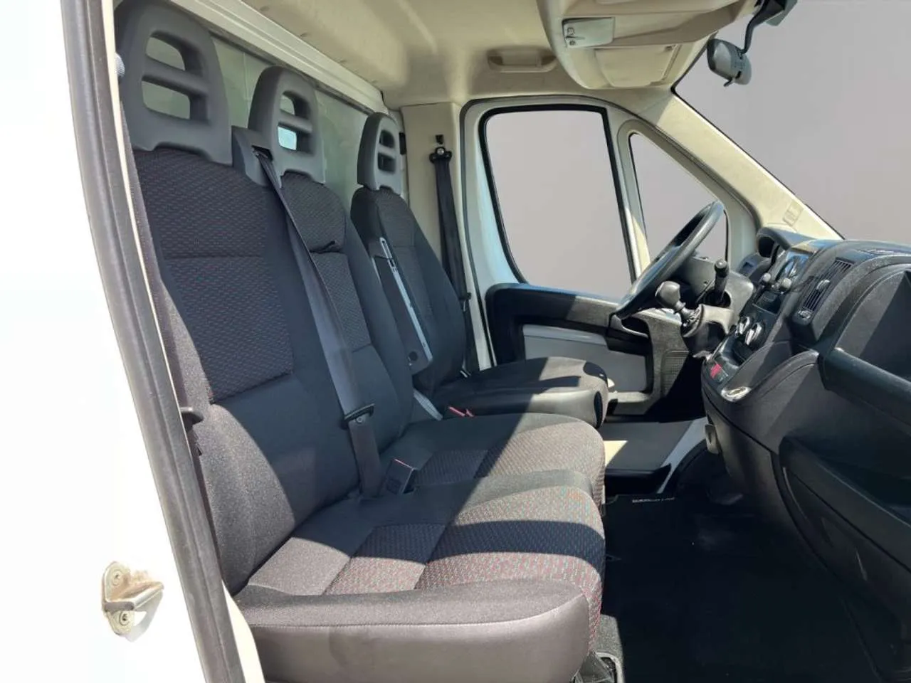 PEUGEOT Boxer 2.0BlueHDi 160CV BOX ALLUMINIO L4 2018 — foto 8