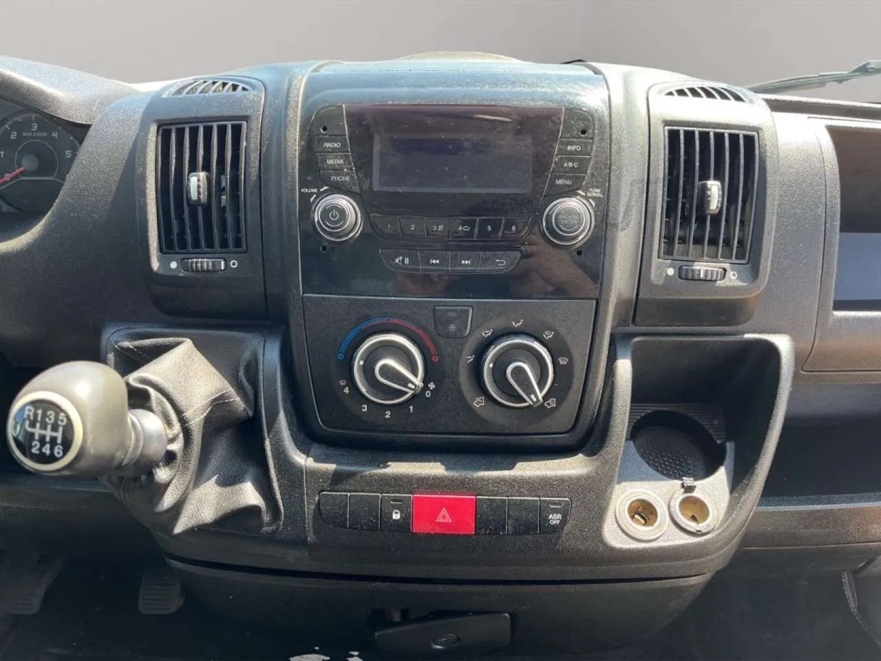 PEUGEOT Boxer 2.0BlueHDi 160CV BOX ALLUMINIO L4 2018 — foto 12