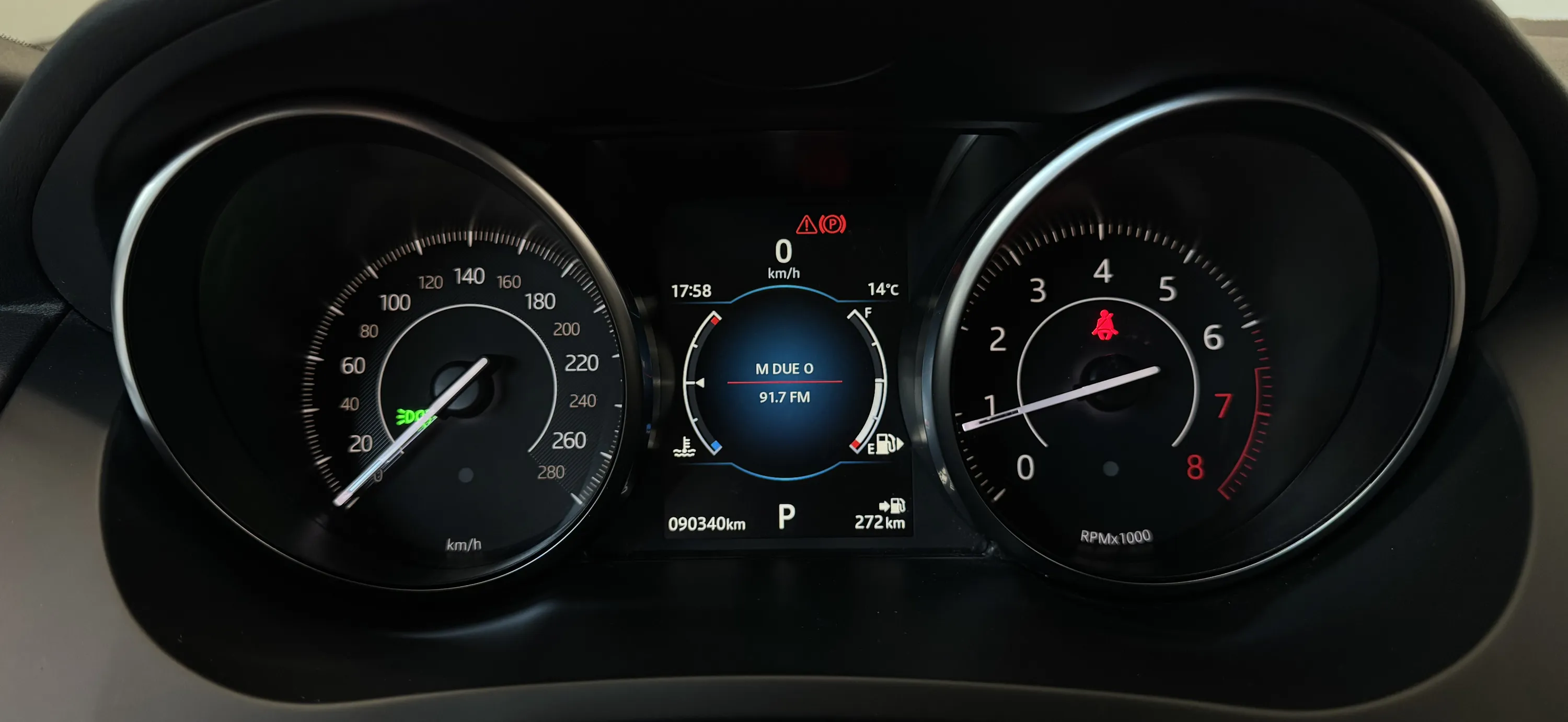 Jaguar E-Pace R-Dynamic P250 AWD 2.0cc 249cv Tagliandi ufficiali Finanziabile 2019 — foto 17