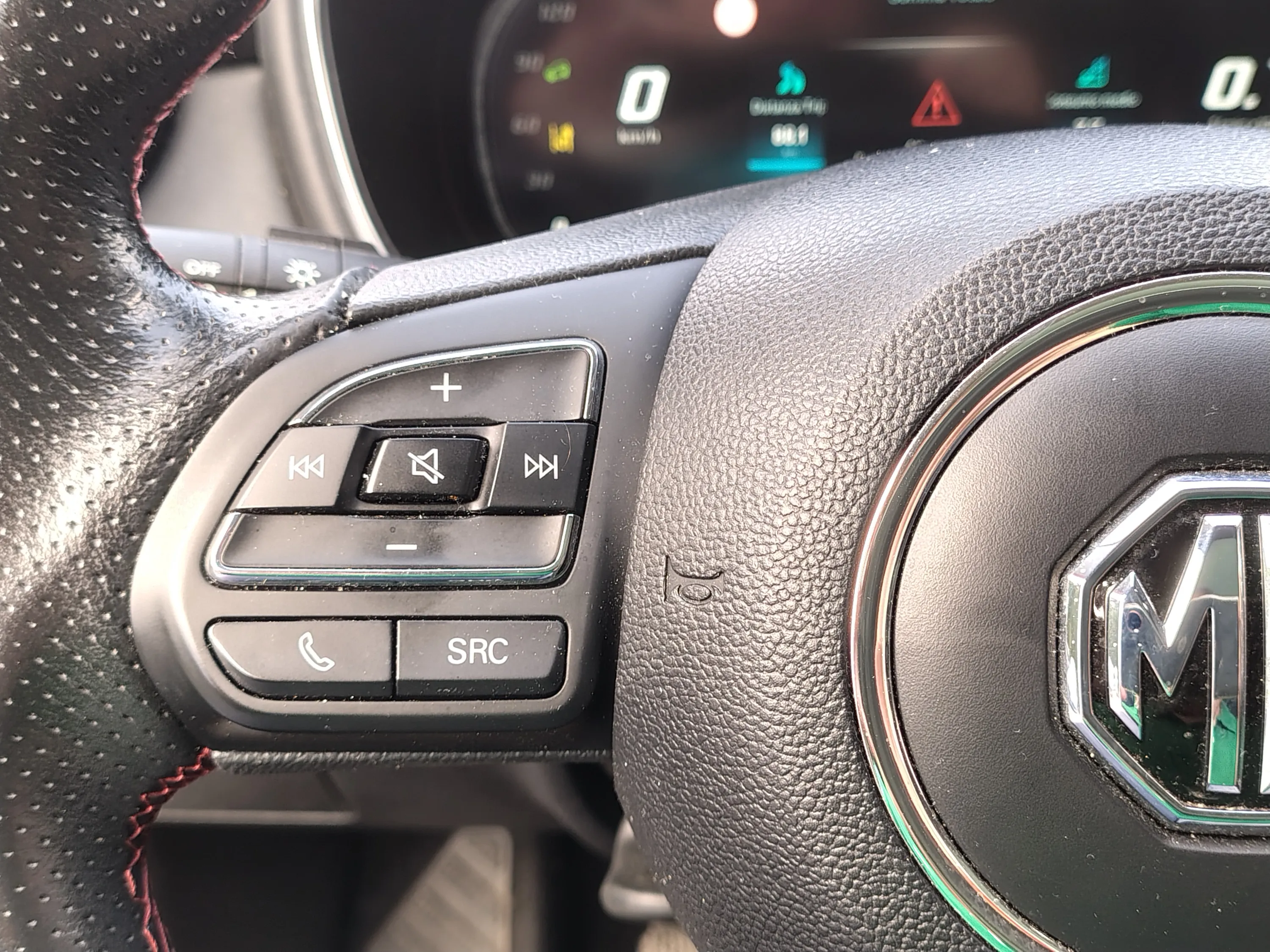Mg HS 1.5 t Luxury 2024 — foto 12