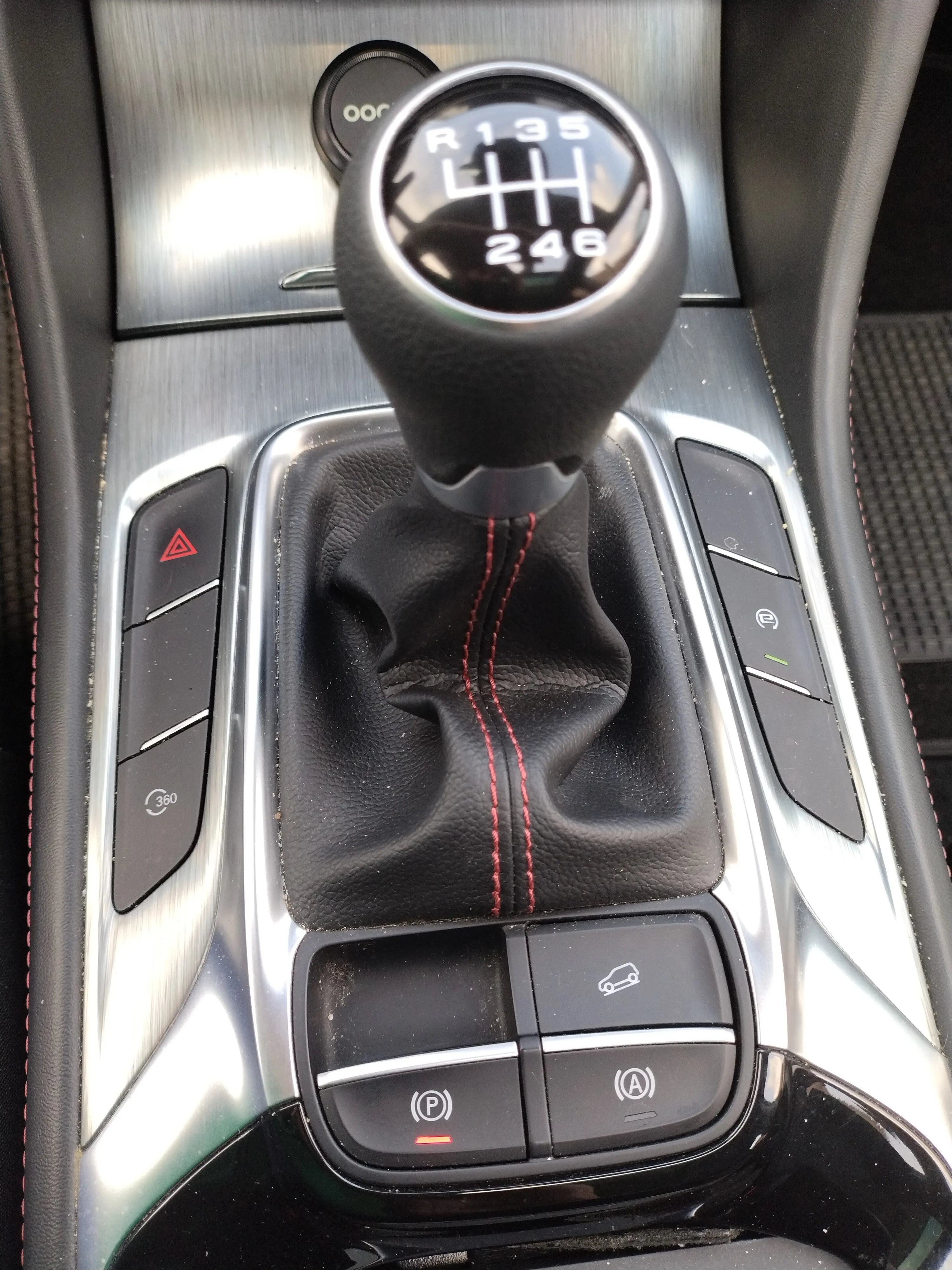 Mg HS 1.5 t Luxury 2024 — foto 17