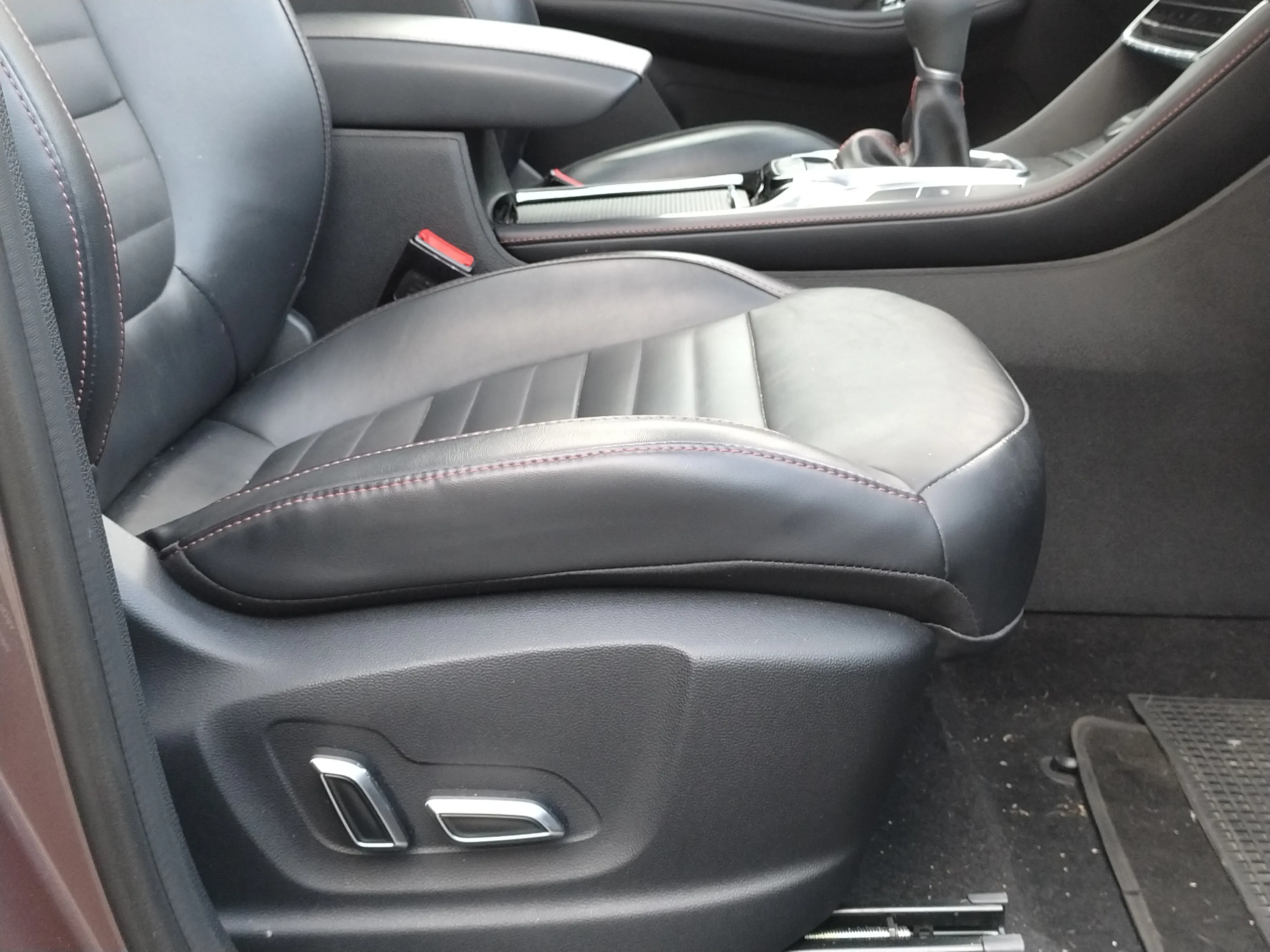 Mg HS 1.5 t Luxury 2024 — foto 32