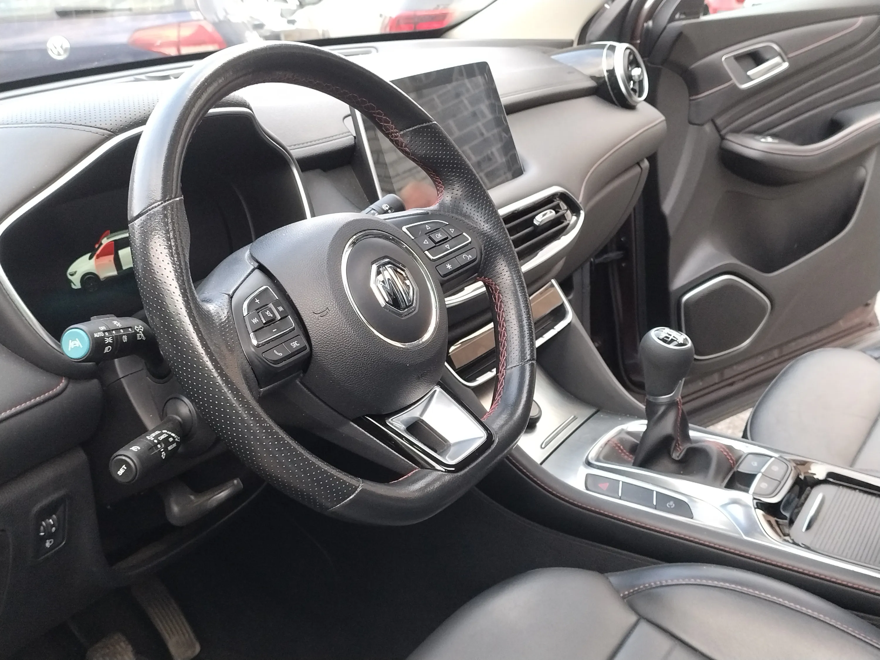 Mg HS 1.5 t Luxury 2024 — foto 37