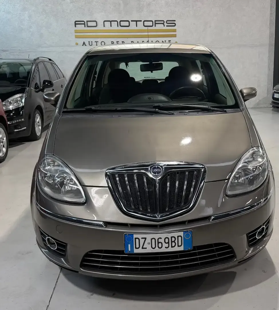 Lancia Musa 1.4 8v Oro ecochic Gpl 2009 — foto 2