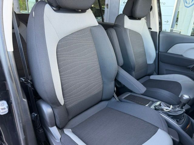 Citroen C4 Grand Picasso 1.6 e-hdi Intensive 115cv 2013 — foto 11
