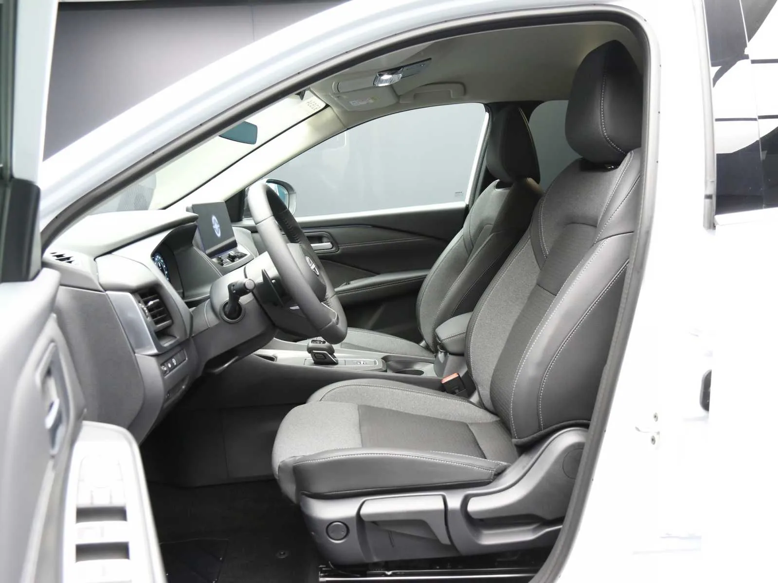 Nissan Qashqai 1.3 mhev N-Connecta 2wd 158cv xtronic 2026 — foto 3
