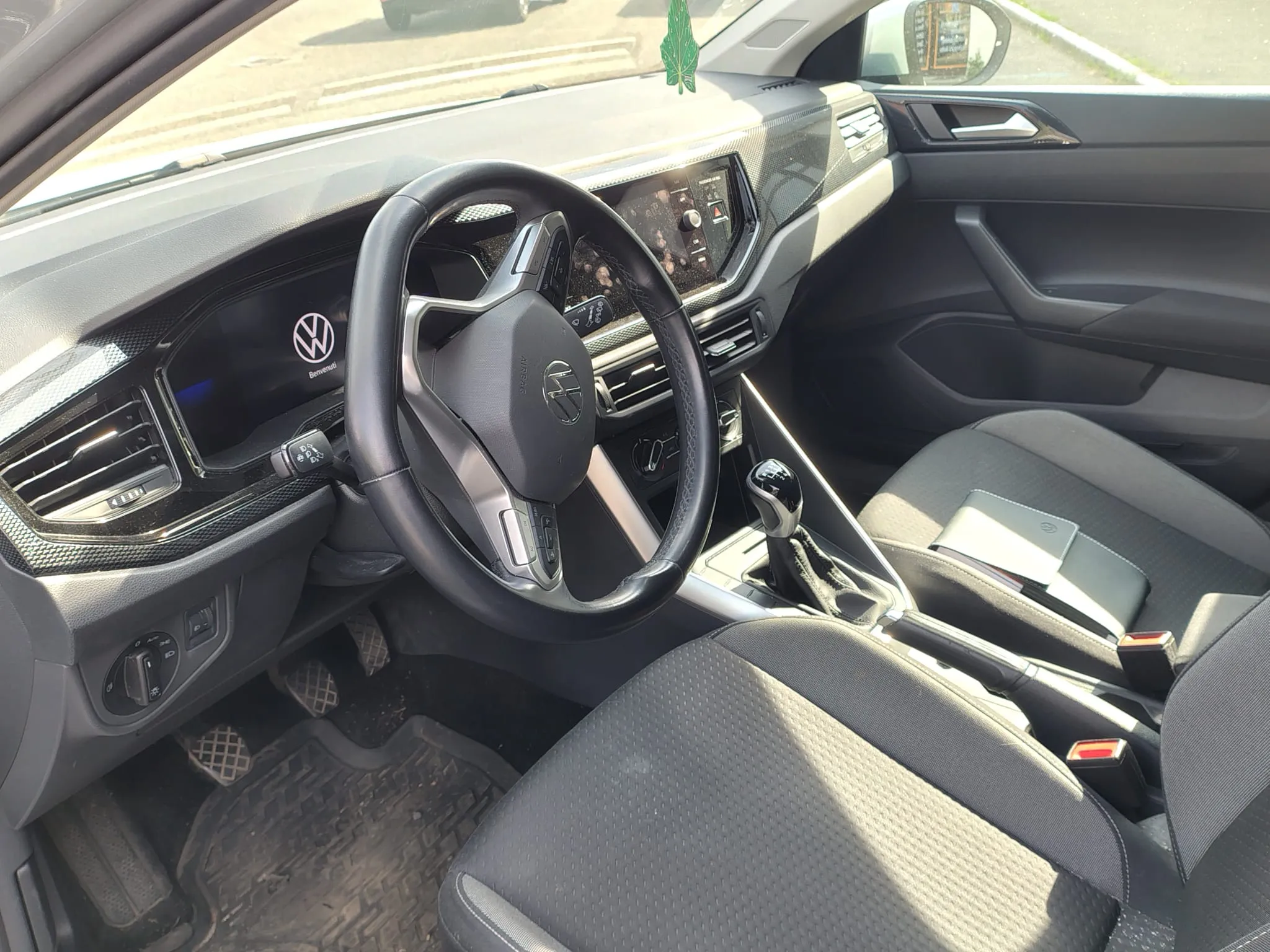 Volkswagen Taigo 1.0 tsi Life 95cv 2023 — foto 10