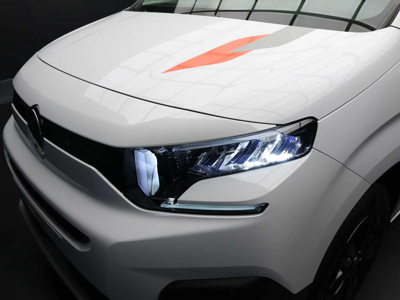 Citroen Berlingo van M 1.5 bluehdi 100cv S&S Serie Speciale XTR 2026 — foto 34