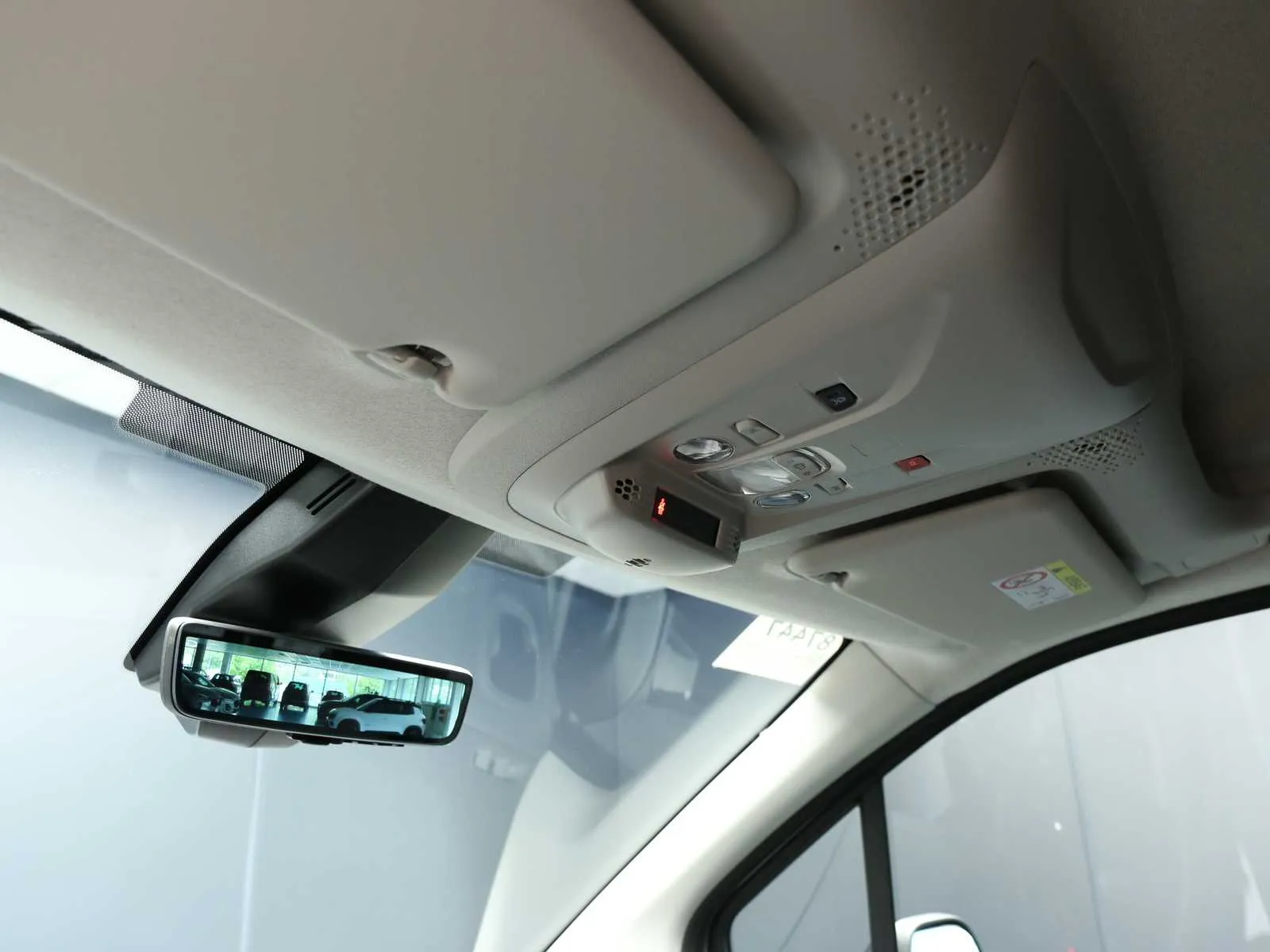 Citroen Berlingo van M 1.5 bluehdi 100cv S&S Serie Speciale XTR 2026 — foto 30