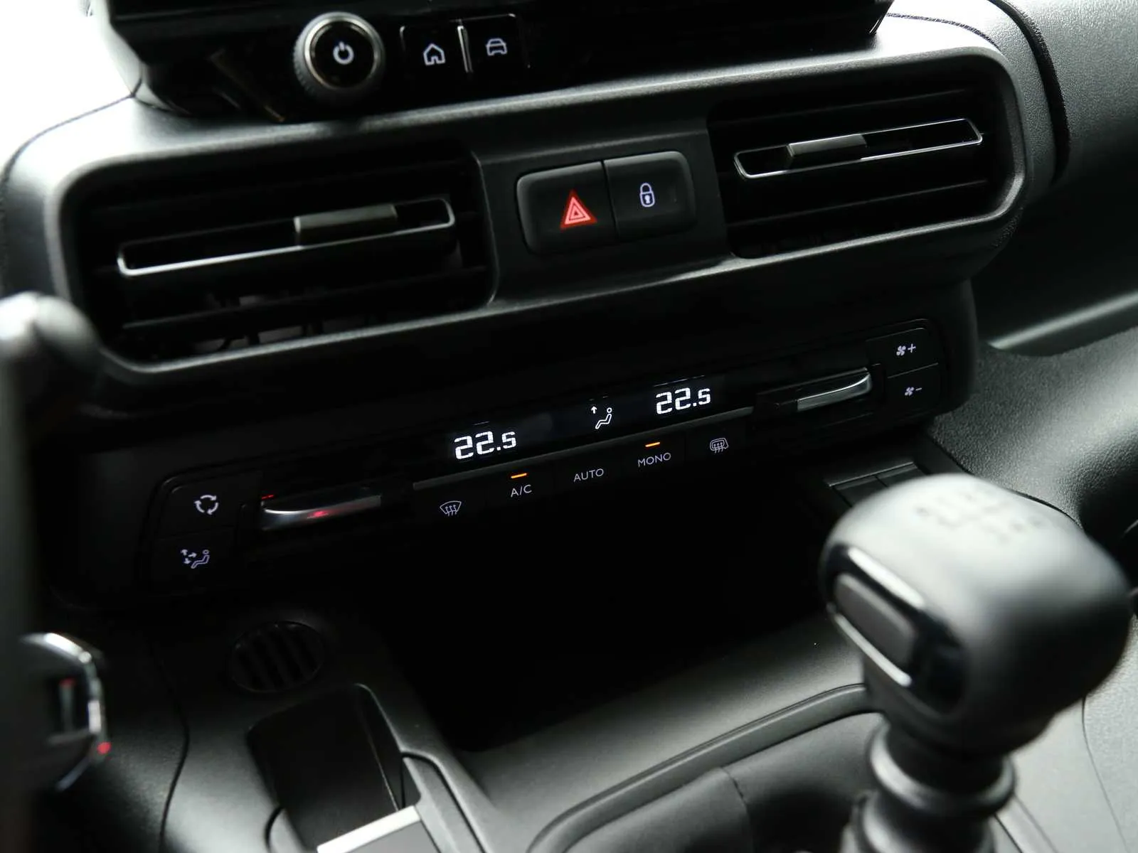 Citroen Berlingo van M 1.5 bluehdi 100cv S&S Serie Speciale XTR 2026 — foto 26