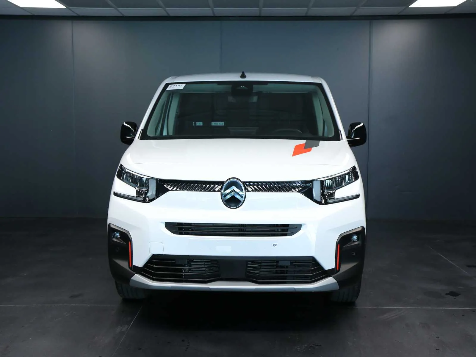 Citroen Berlingo van M 1.5 bluehdi 100cv S&S Serie Speciale XTR 2026 — foto 2