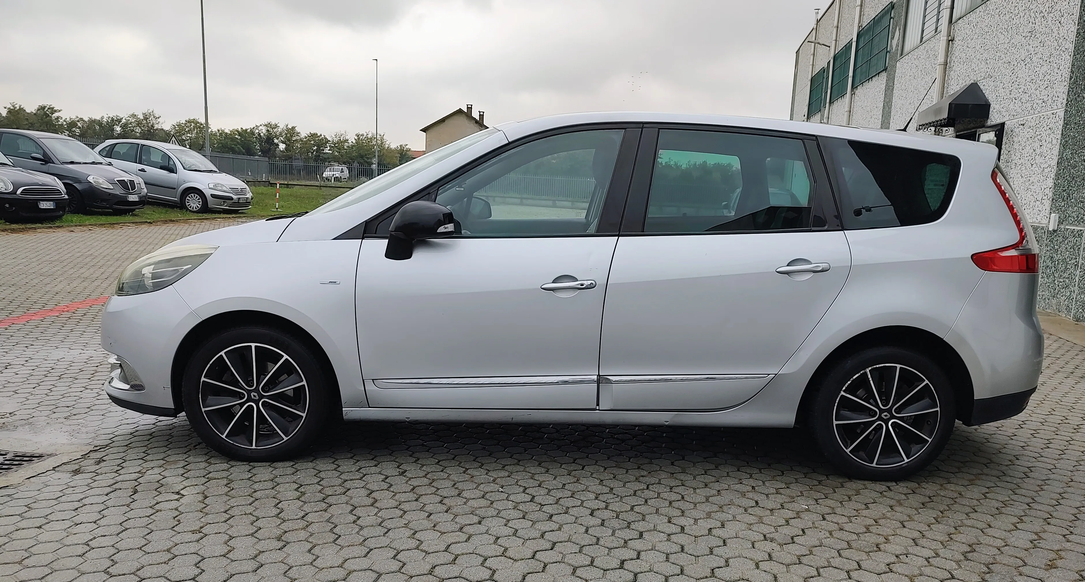 Renault Scenic 1.6 dci (energy) Bose s&s 130cv 2012 — foto 2