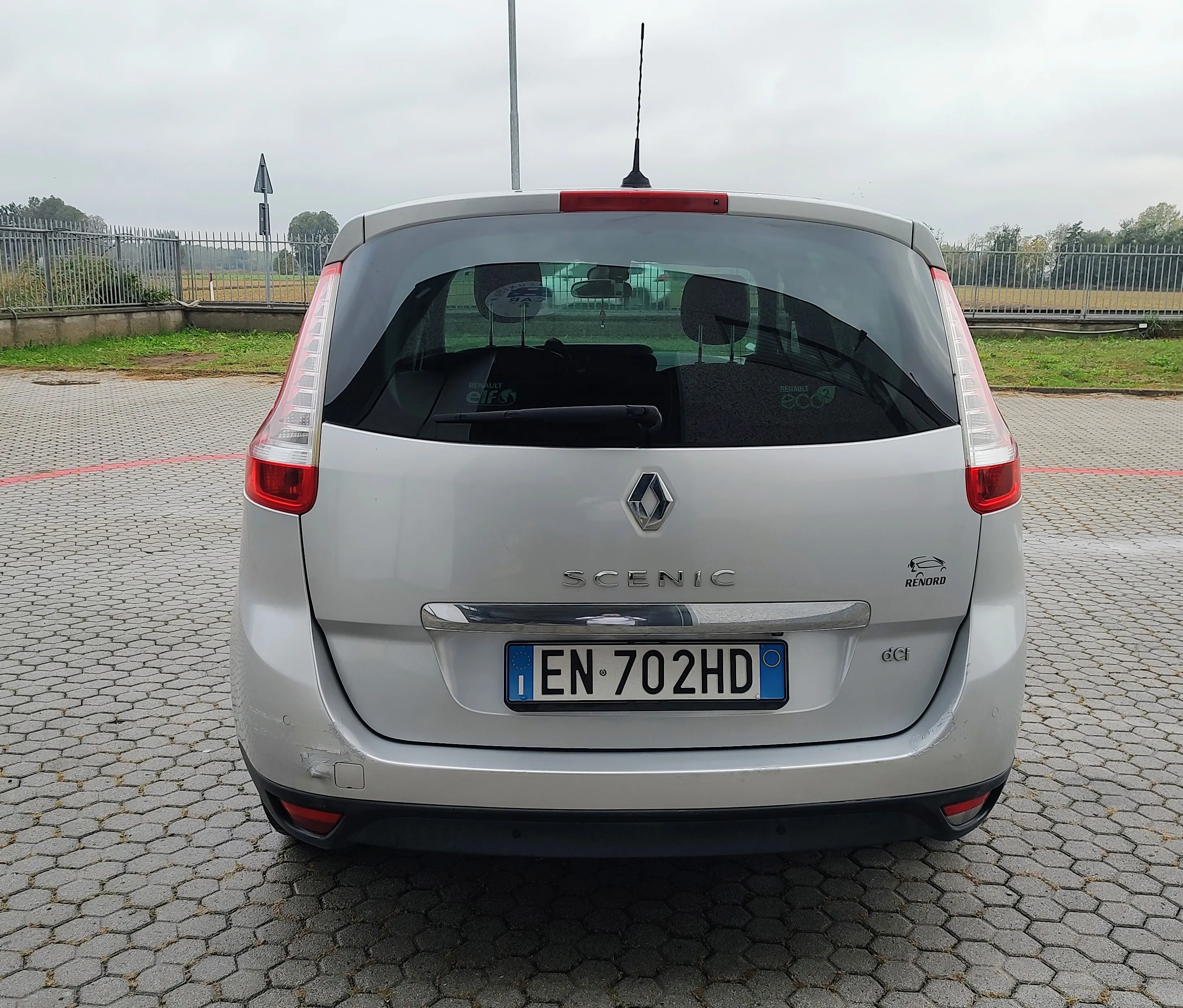 Renault Scenic 1.6 dci (energy) Bose s&s 130cv 2012 — foto 4