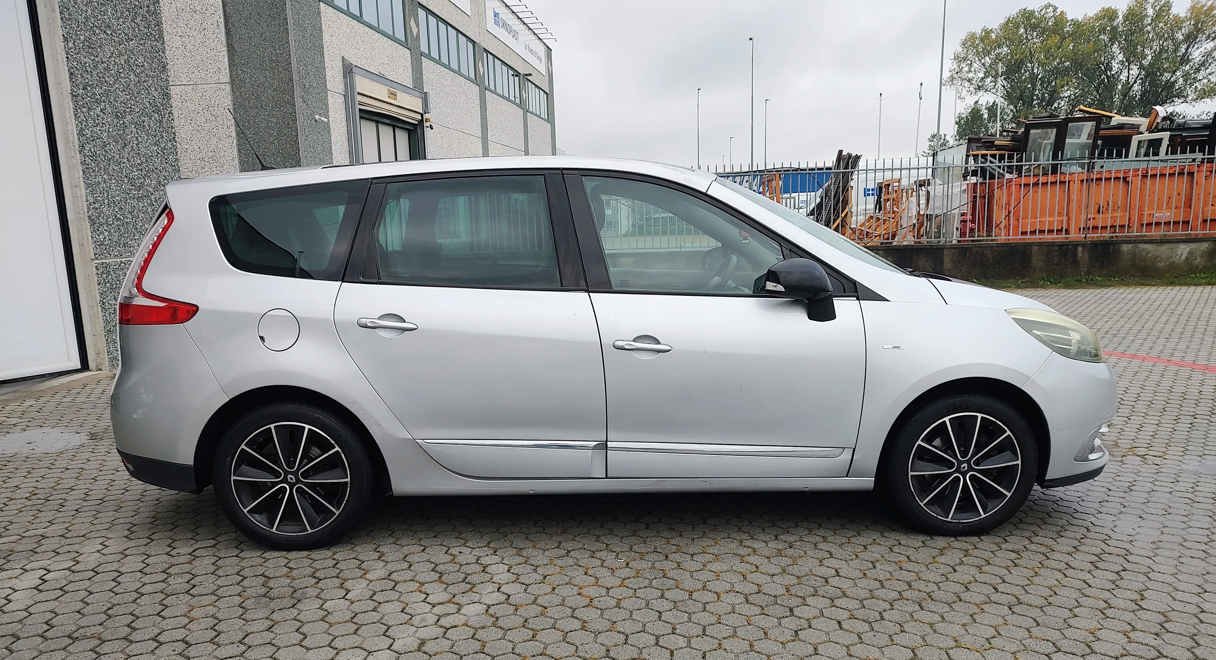 Renault Scenic 1.6 dci (energy) Bose s&s 130cv 2012 — foto 6
