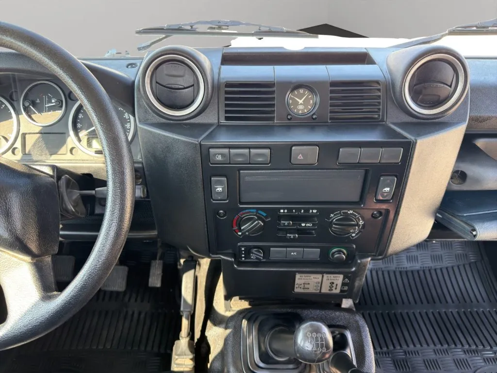 Land Rover 2.2 TD4 110 PICK-UP 2012 — foto 12