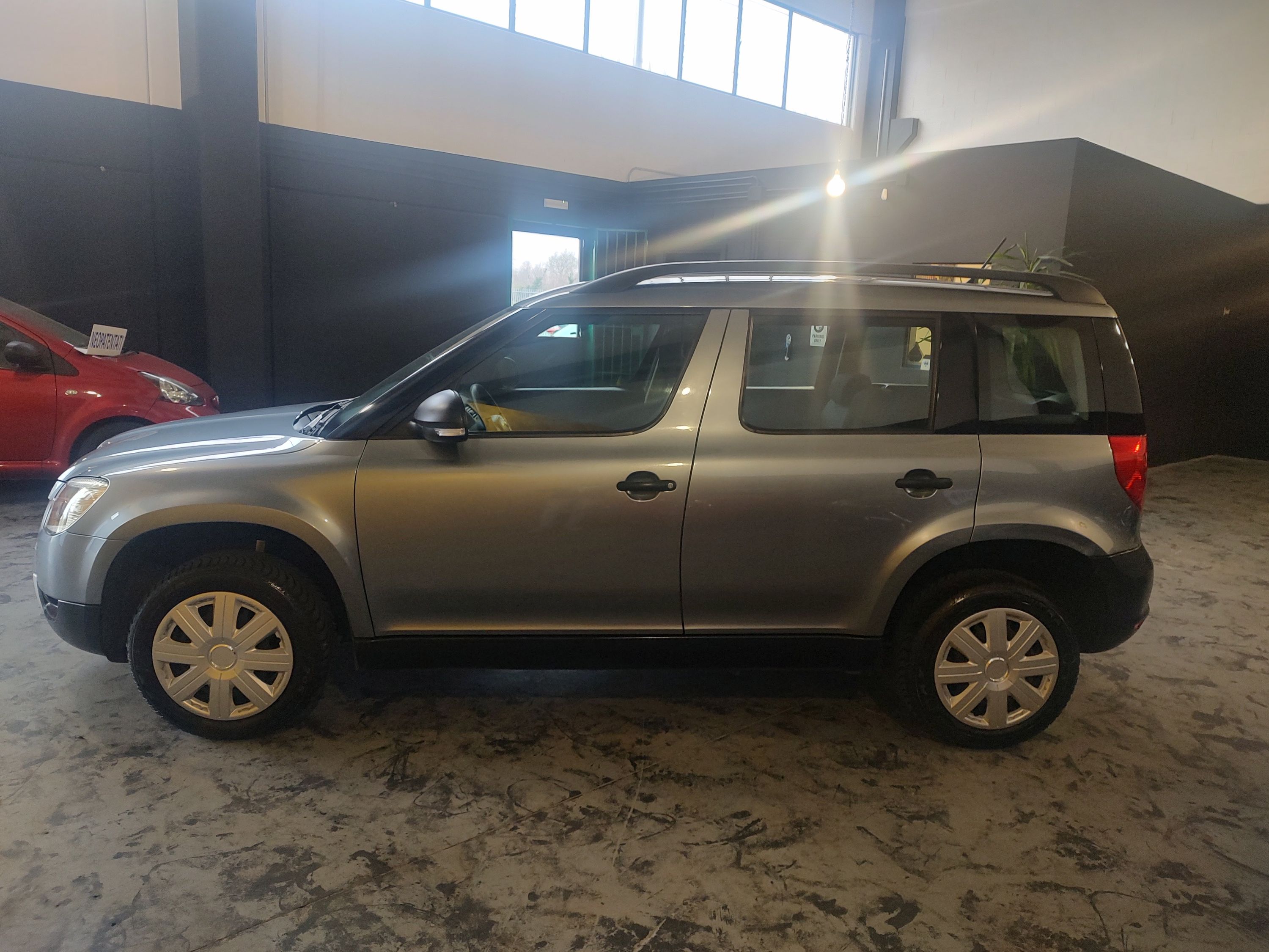 Skoda Yeti 1.2 tsi Ambition (adventure) 2011 — foto 2