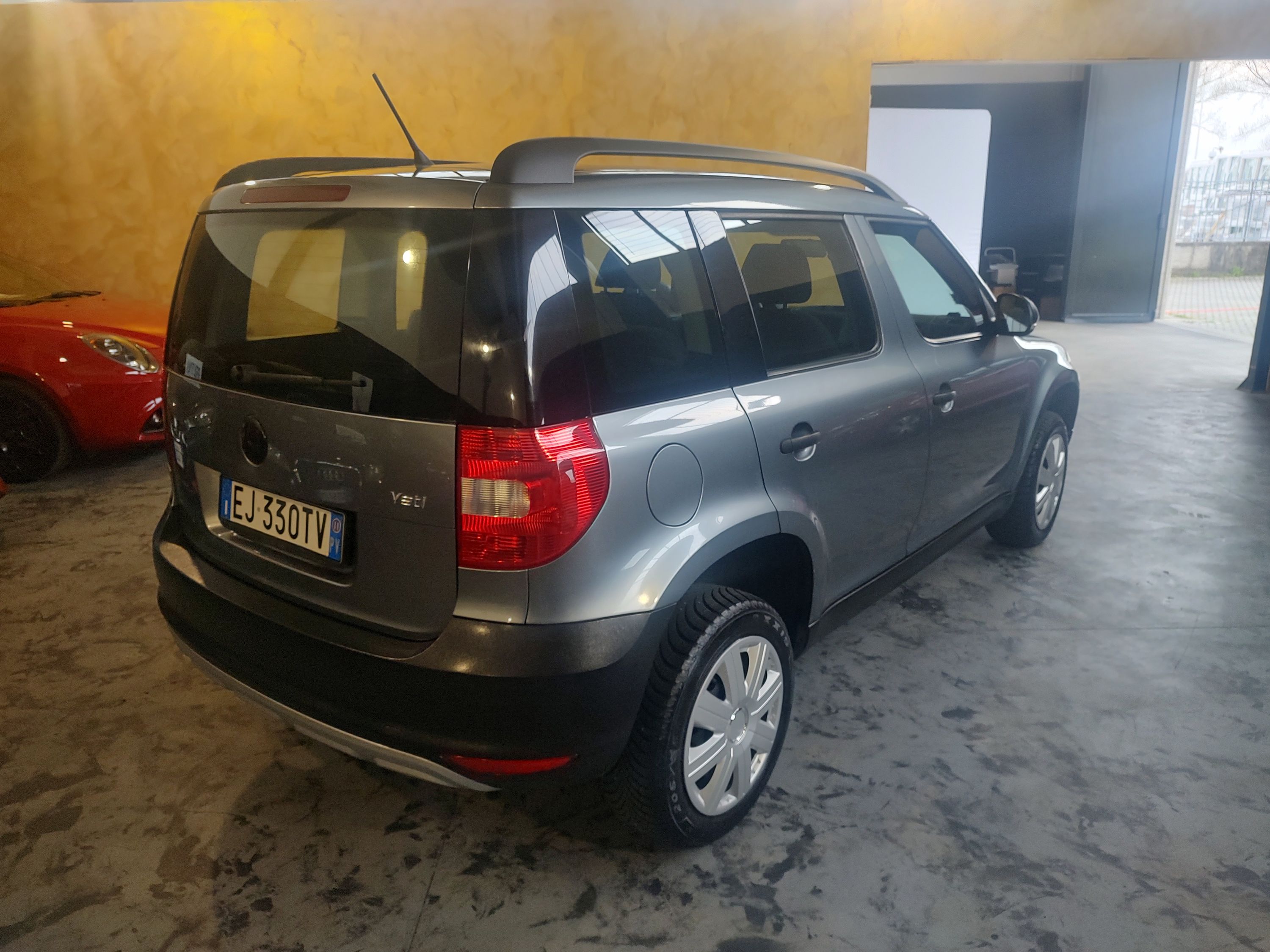 Skoda Yeti 1.2 tsi Ambition (adventure) 2011 — foto 5