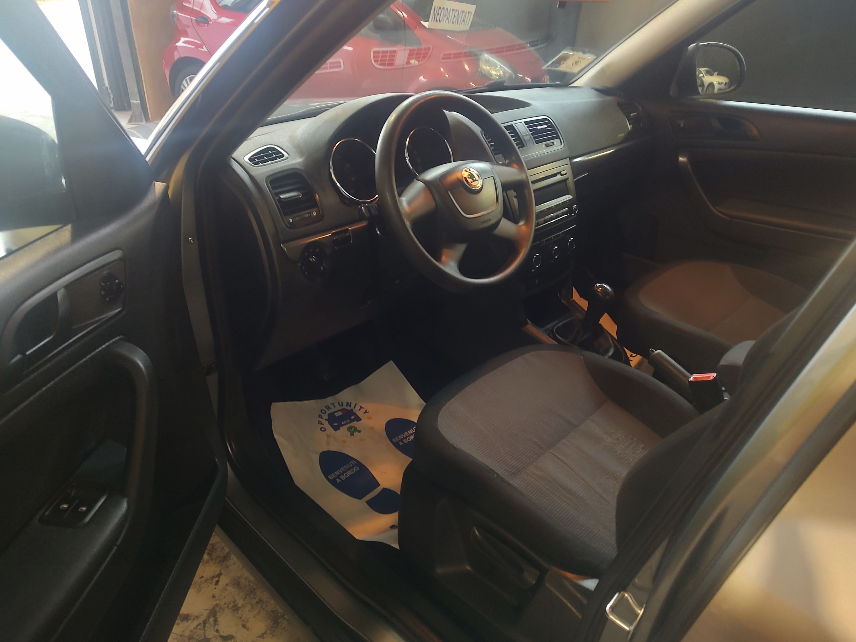 Skoda Yeti 1.2 tsi Ambition (adventure) 2011 — foto 12