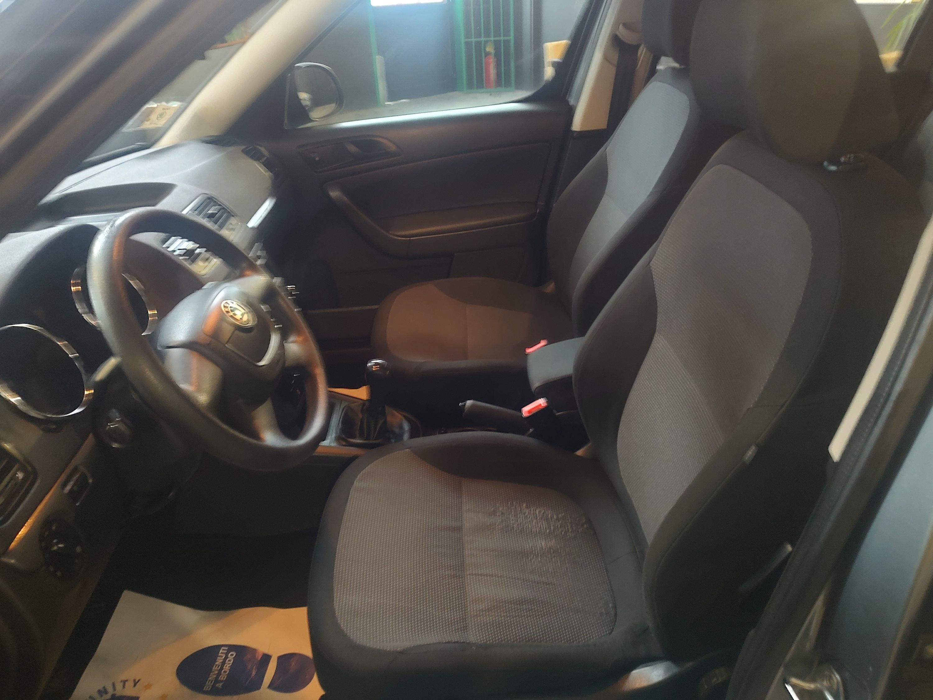 Skoda Yeti 1.2 tsi Ambition (adventure) 2011 — foto 13