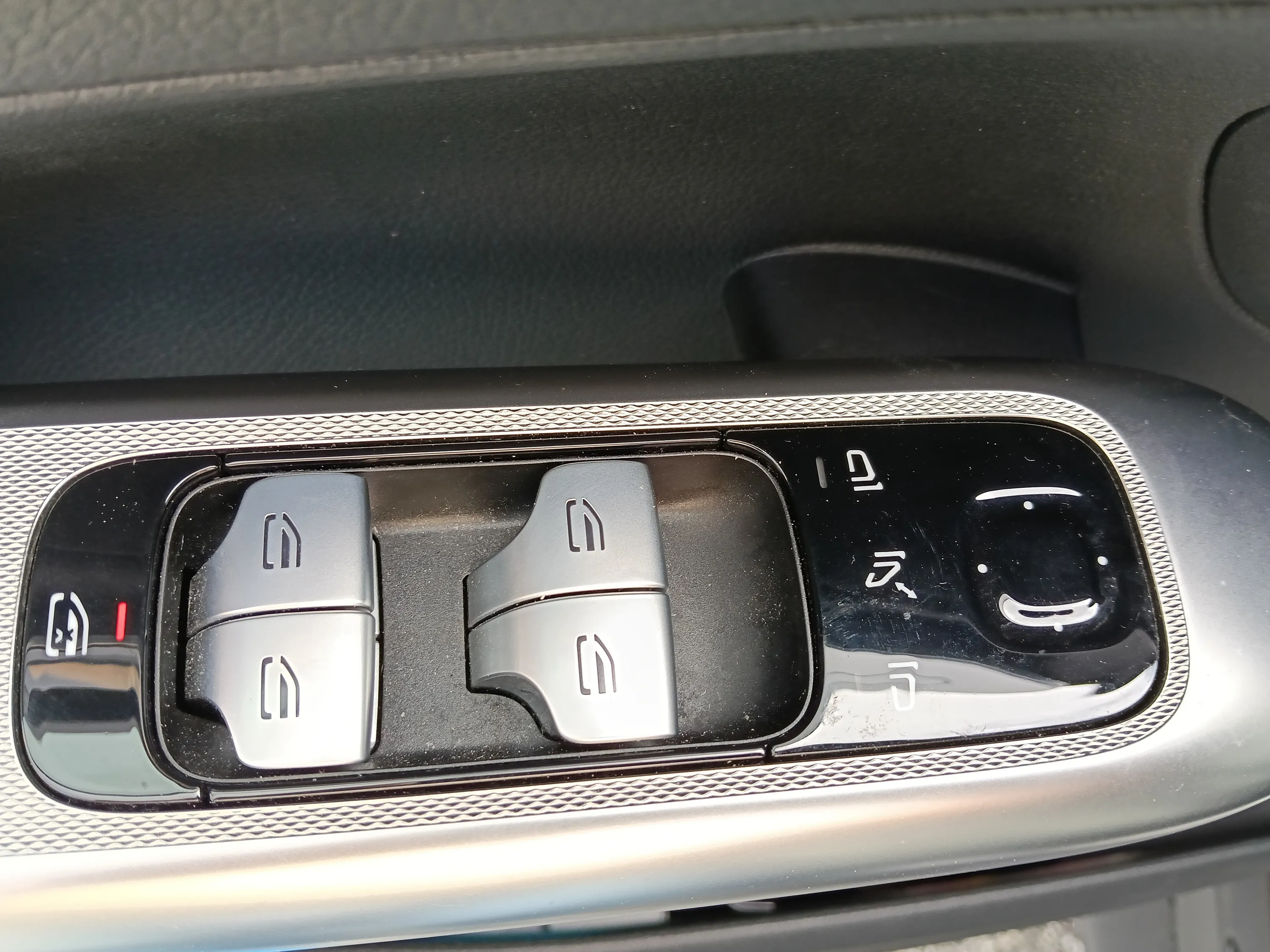 Mercedes GLC 300 AMG Line Advanced 4matic auto 2024 — foto 9