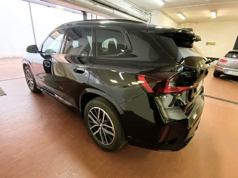 BMW X1 sdrive18d MSport auto 2022 — foto 6