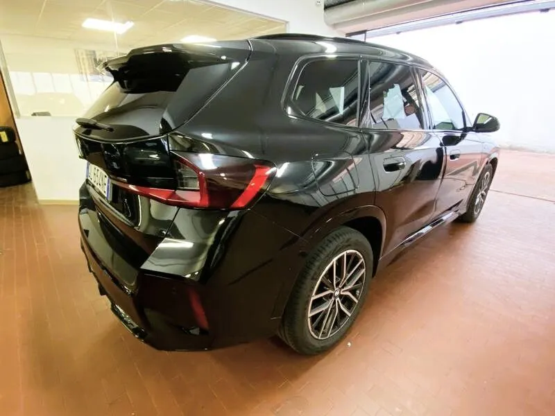 BMW X1 sdrive18d MSport auto 2022 — foto 7