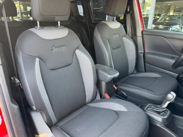 Jeep Renegade 1.5 turbo t4 mhev Limited 2wd 130cv dct 2023 — foto 9