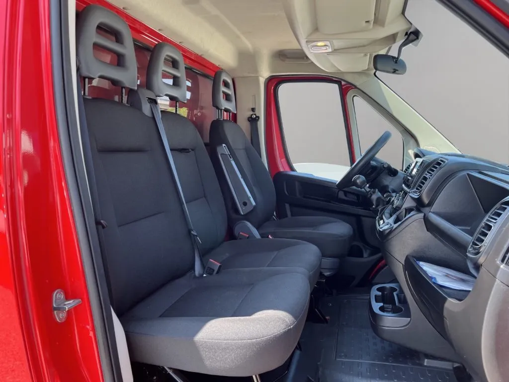 FIAT Ducato maxi 40 LH1 2.3 mjt 140cv cabinato AT9 E6d-temp 2023 — foto 10