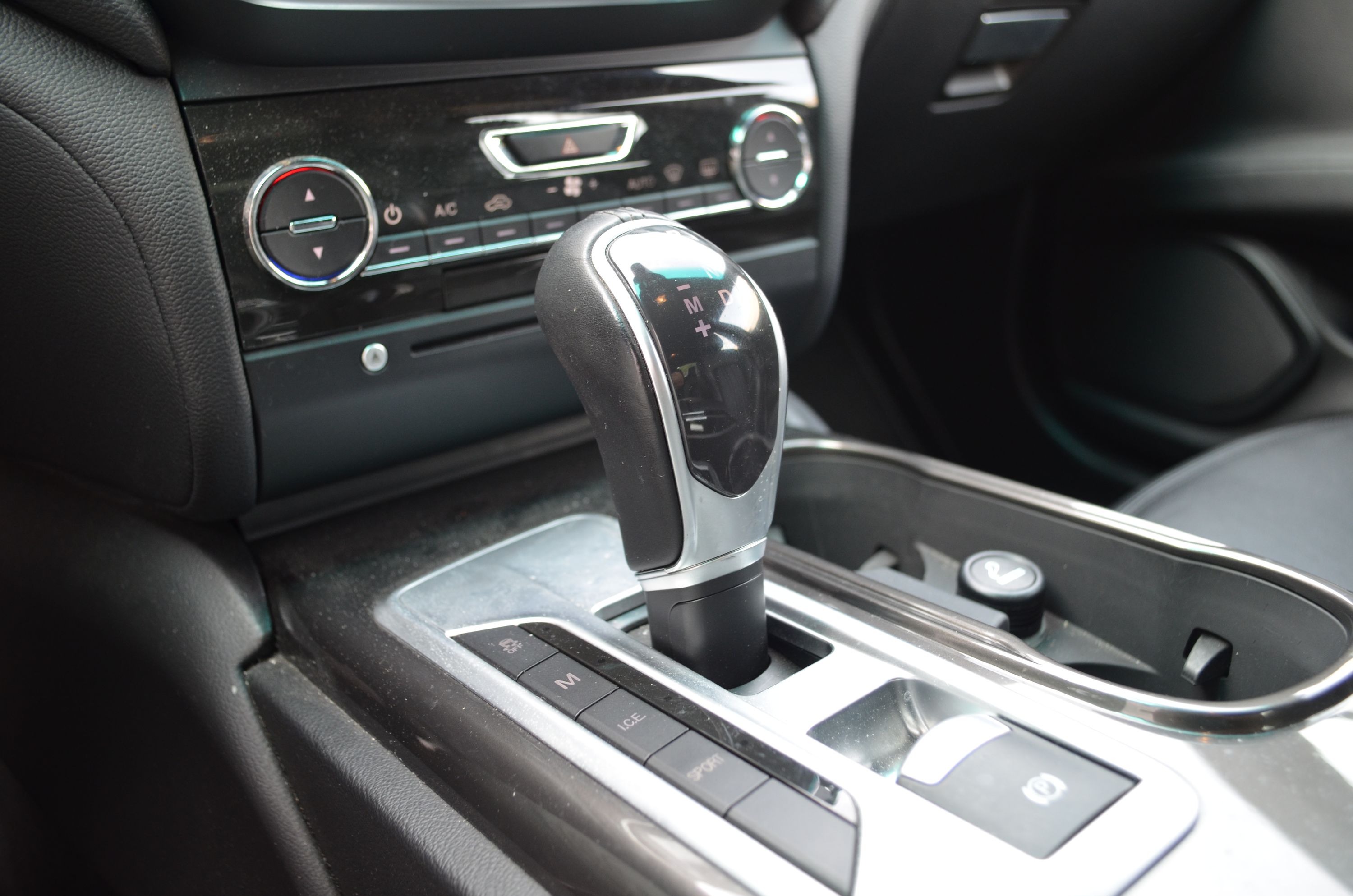 Maserati Ghibli 3.0 V6 ds 250cv auto my16 E6 2016 — foto 14