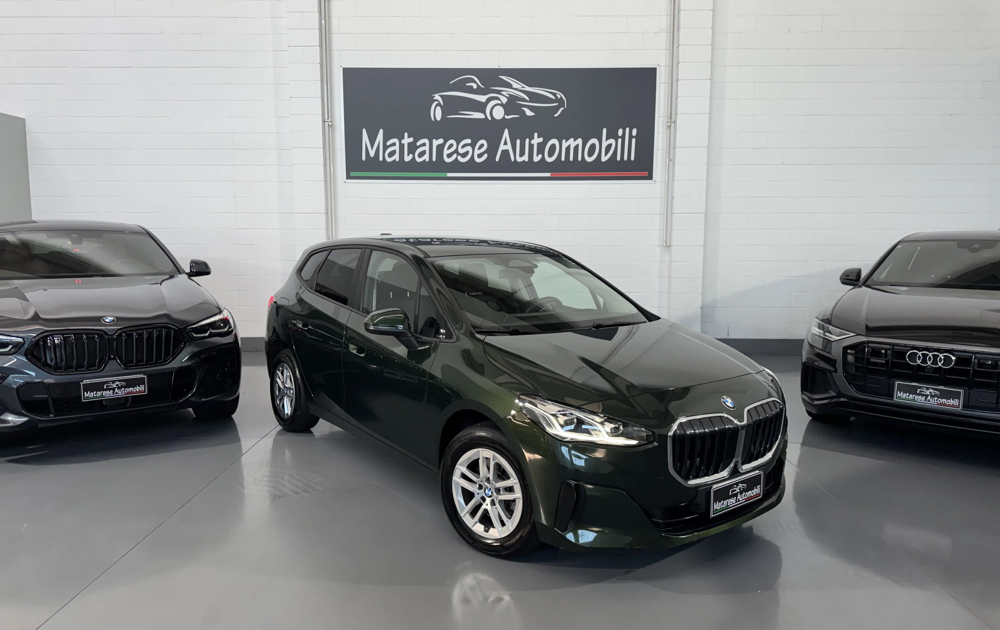 BMW 218d Active Tourer 2.0cc 150cv auto CarPlay IVA Esposta 2023 — foto 4