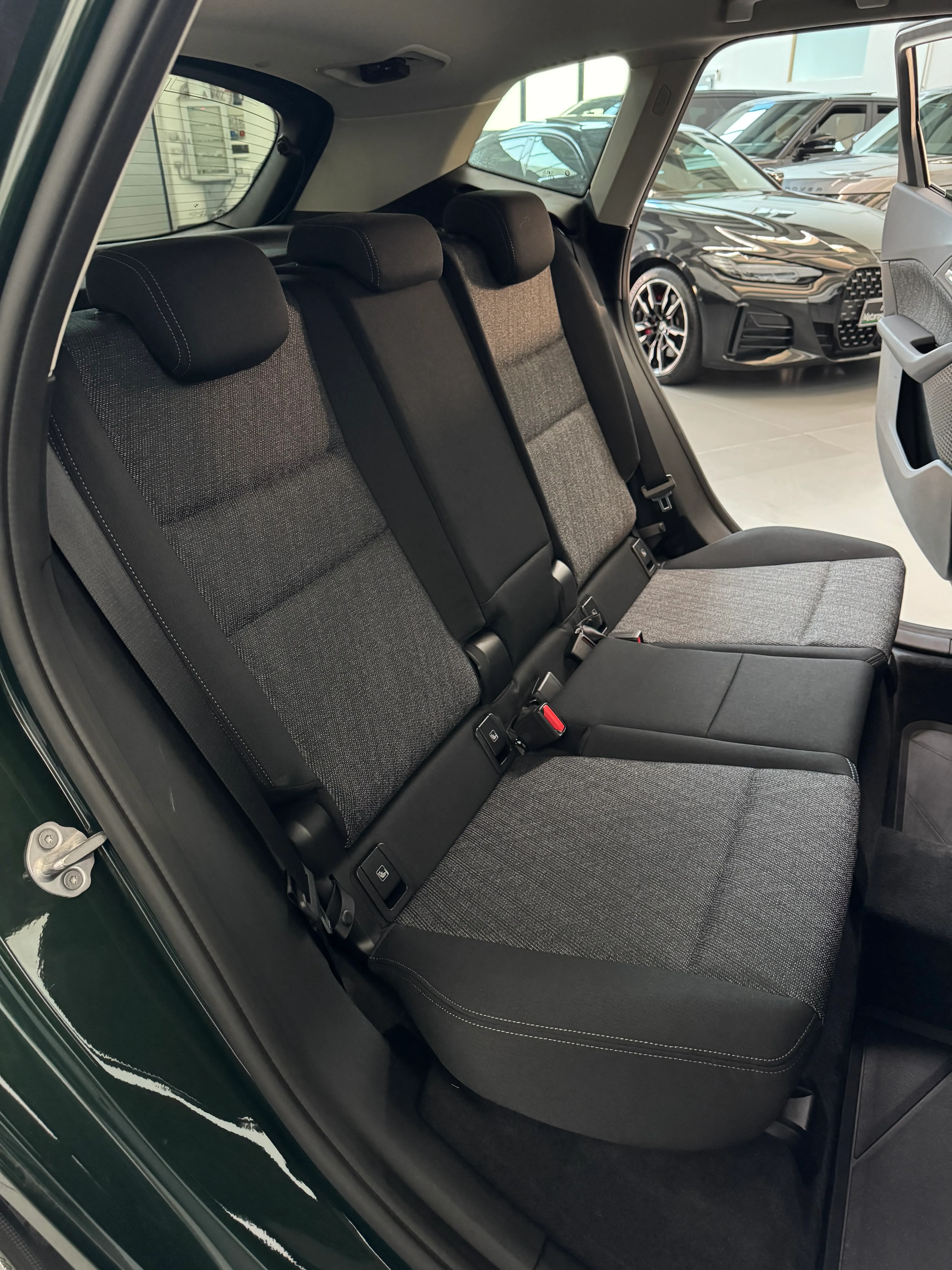 BMW 218d Active Tourer 2.0cc 150cv auto CarPlay IVA Esposta 2023 — foto 12
