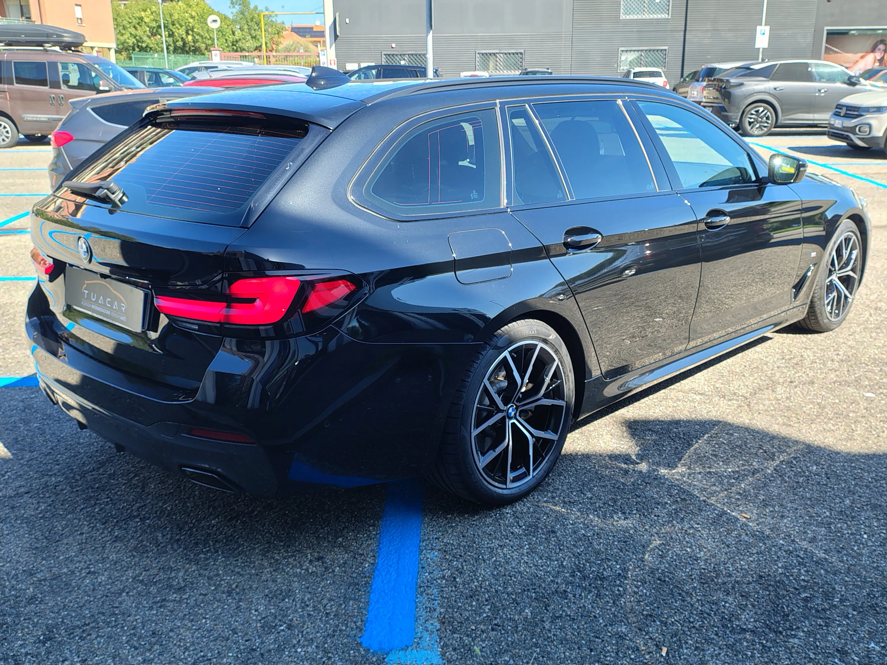 BMW 520d Touring mhev 48V Msport auto 2021 — foto 5