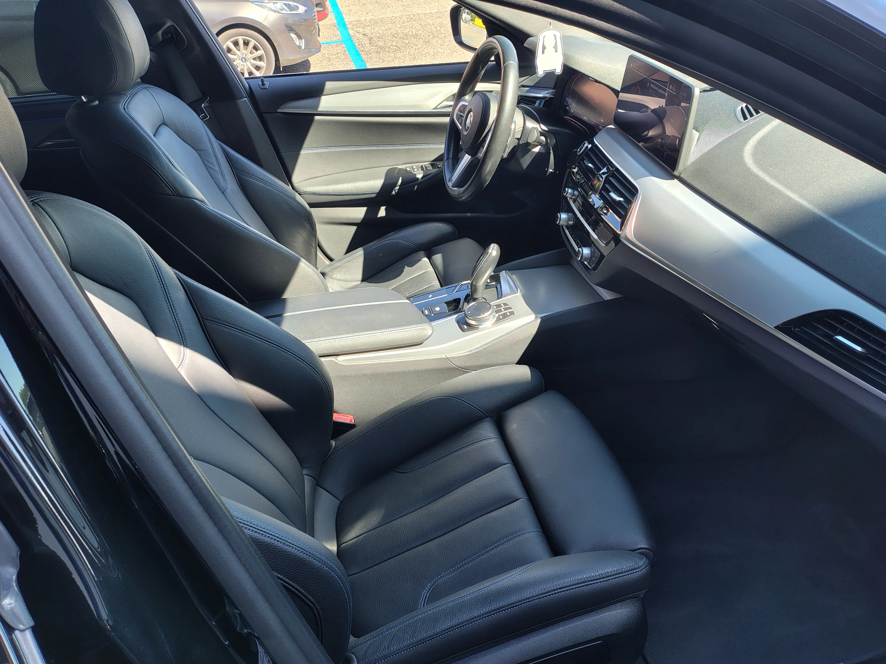 BMW 520d Touring mhev 48V Msport auto 2021 — foto 30