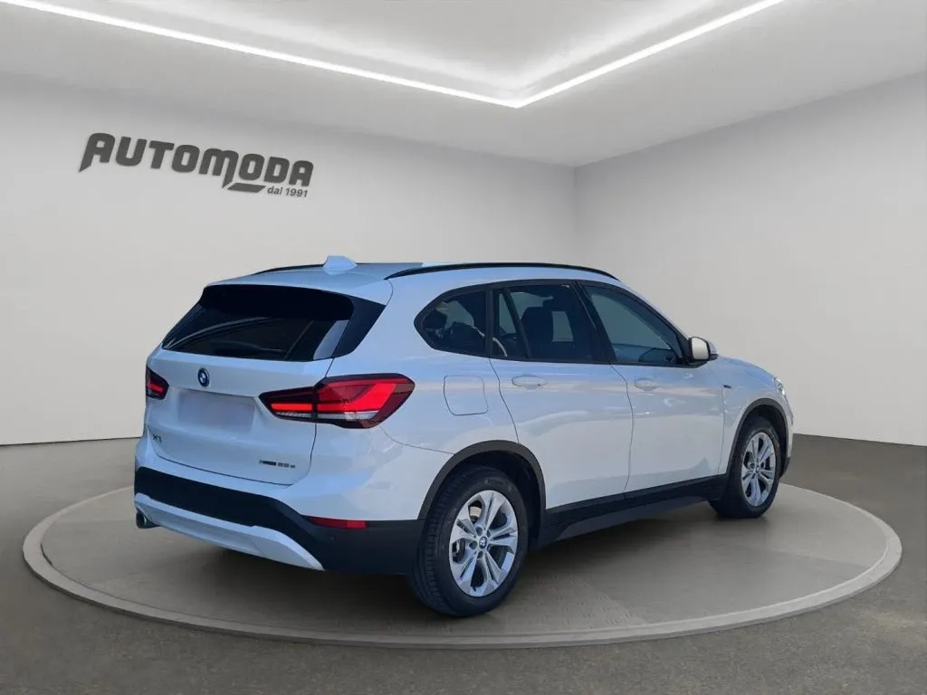 BMW X1 xdrive25e Business Advantage auto 2022 — foto 7